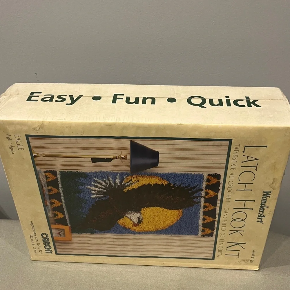 EAGLE Latch Hook Kit - WonderArt Caron International